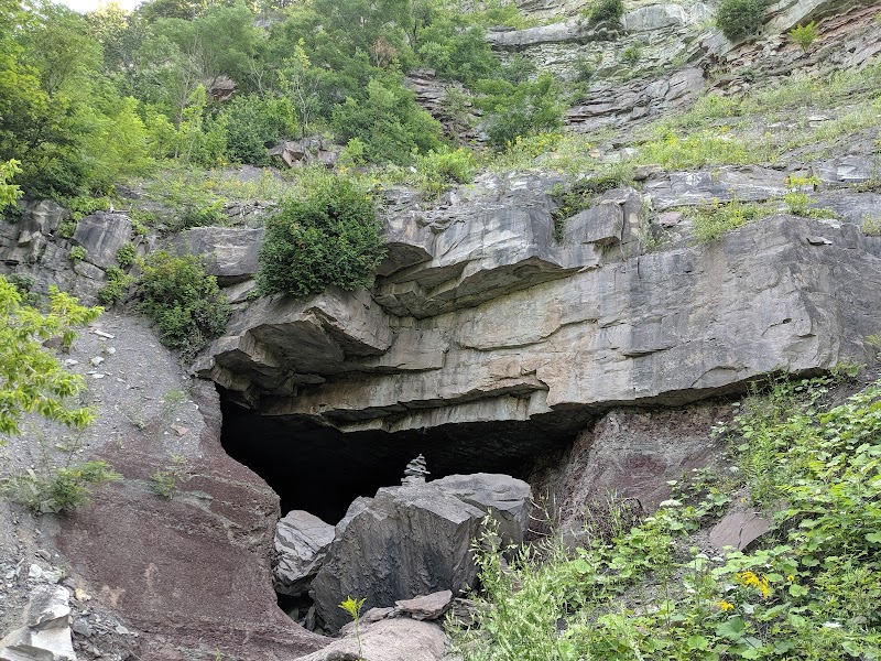 Devil's Hole State Park