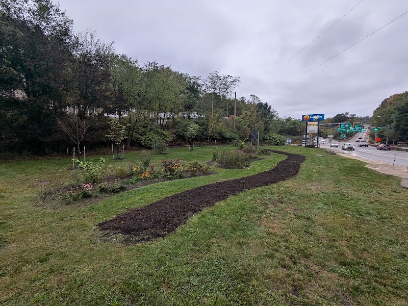 Penn Hills Entrance Garden: Rodi Rd