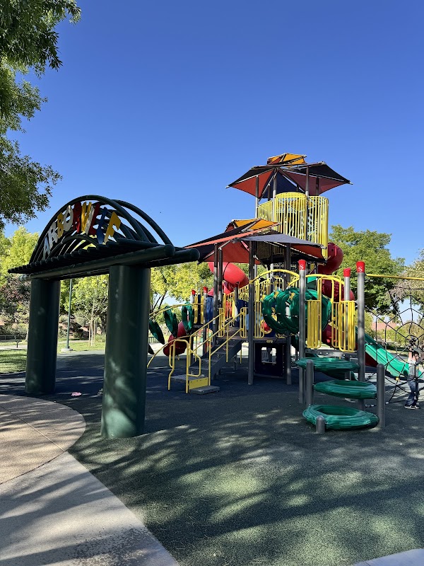 Arbors Tennis & Play Park