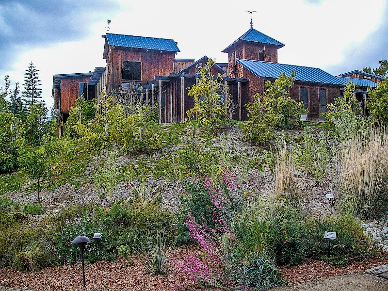 Sam and Alfreda Maloof Foundation