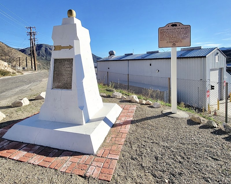 Santa Fe & Salt Lake Trail Monument