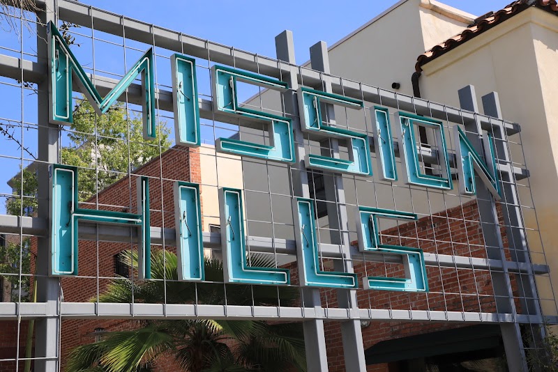 Mission Hills Street Sign