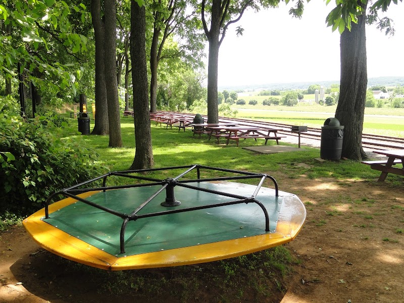 Strasburg Rail Road: Groff's Picnic Grove