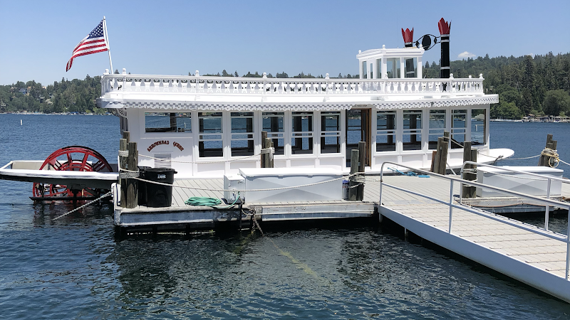 Arrowhead Queen Tour Boat