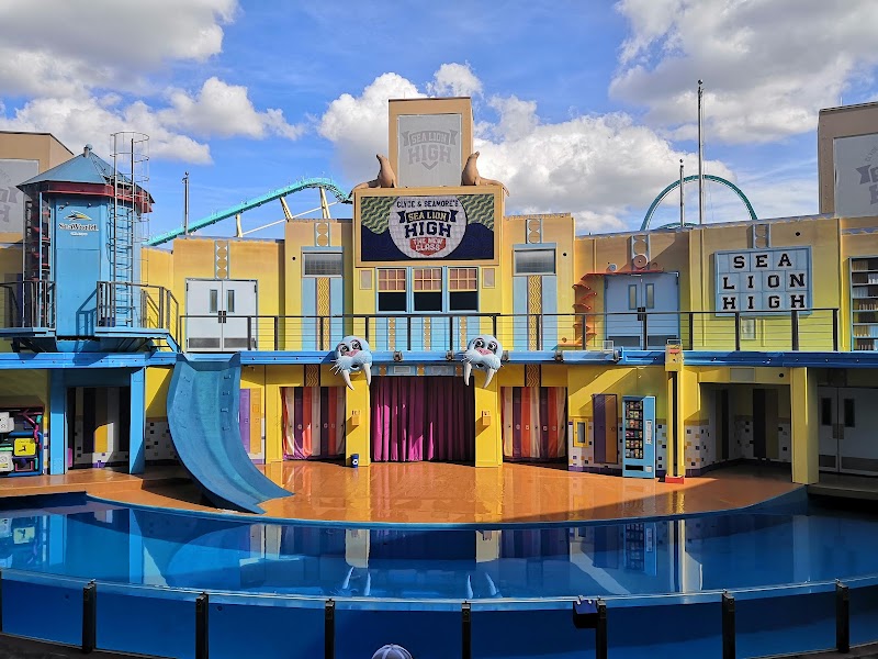 Sea Lion and Otter Stadium