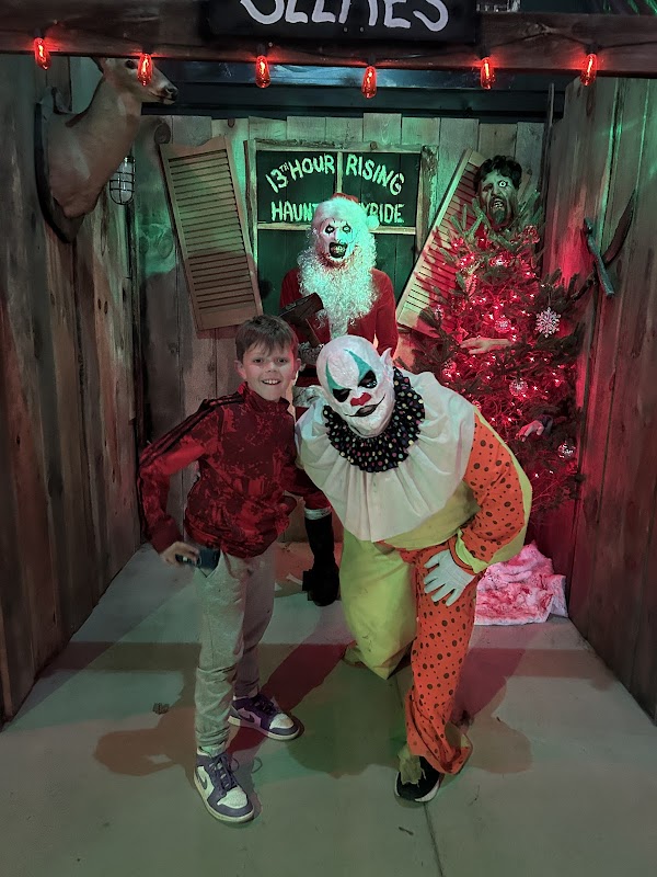 13TH HOUR RISING HAUNTED HAYRIDE