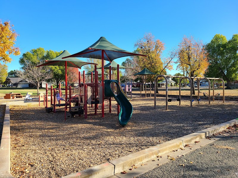 Maitland R Henry Neighborhood Park