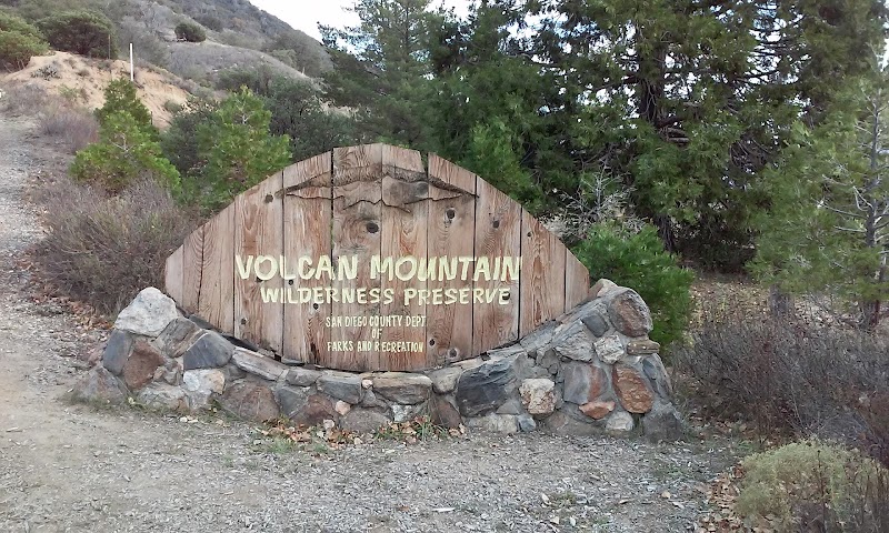 Volcan Mt. Parking