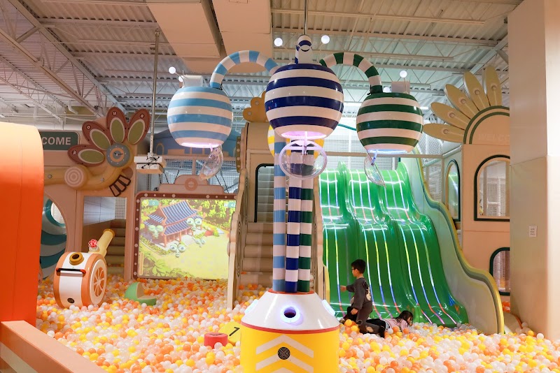 HappyKids Indoor Playground