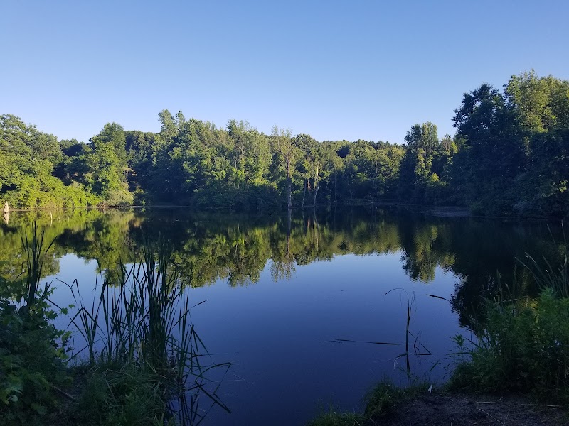 Crescent Trail Indian Hill Trailhead