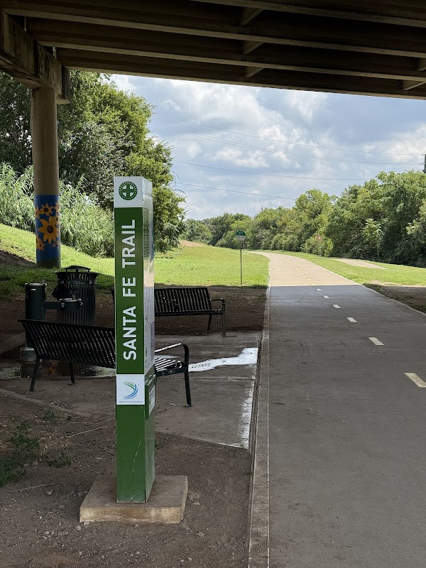 Santa Fe Trail - Grand Ave Overpass Trailhead