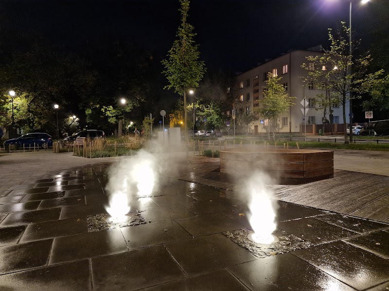 Fontanna przy skwerze Integrator