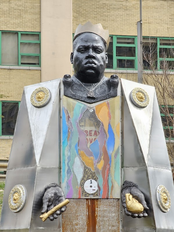 Biggie smalls sculpture