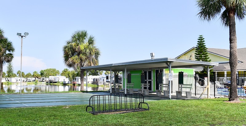 Sundance Lakes RV Resort