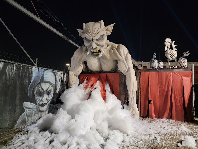 Cutting Edge Haunted House