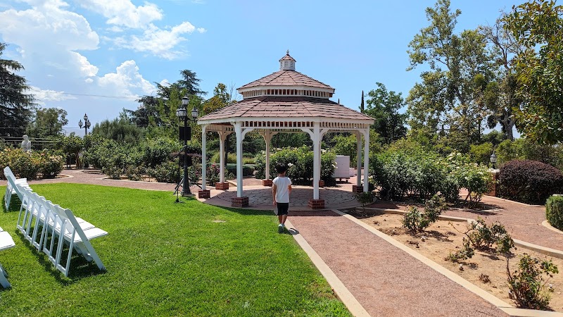 Edward-Dean Museum & Gardens