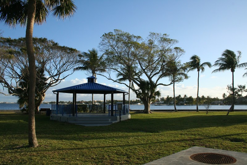 Lantana Bicentennial Park