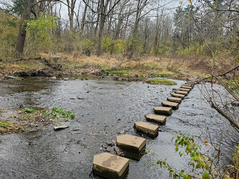 Green Ribbon Trail (North Wales Rd Trailhead)