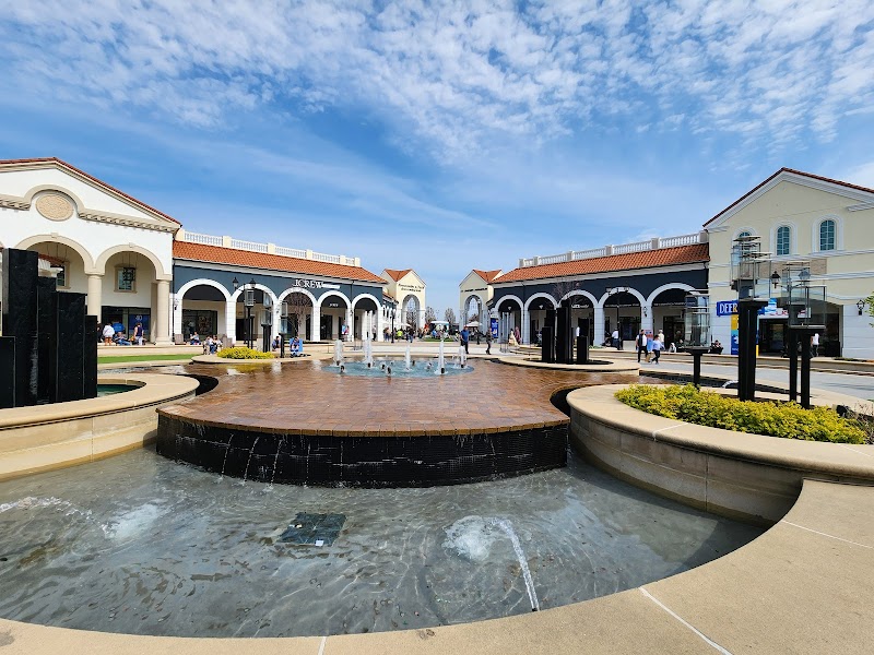 Deer park Tanger water fountain
