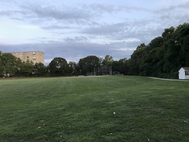 Emlen Tunnell Park
