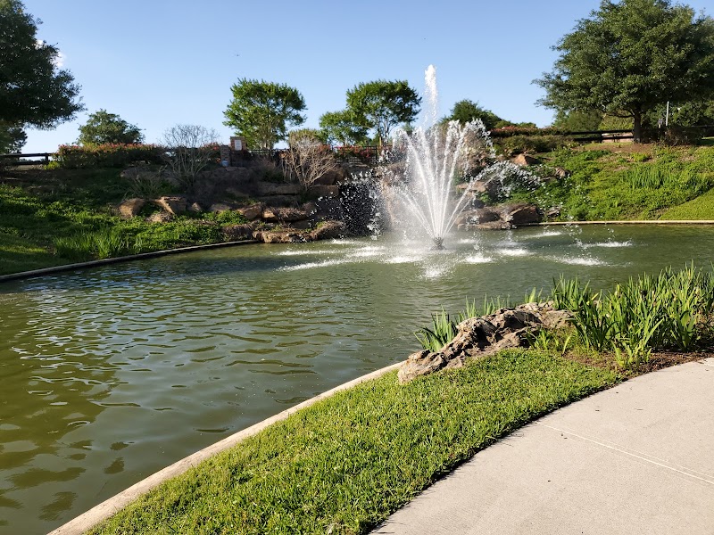 Mandolin Gardens Park