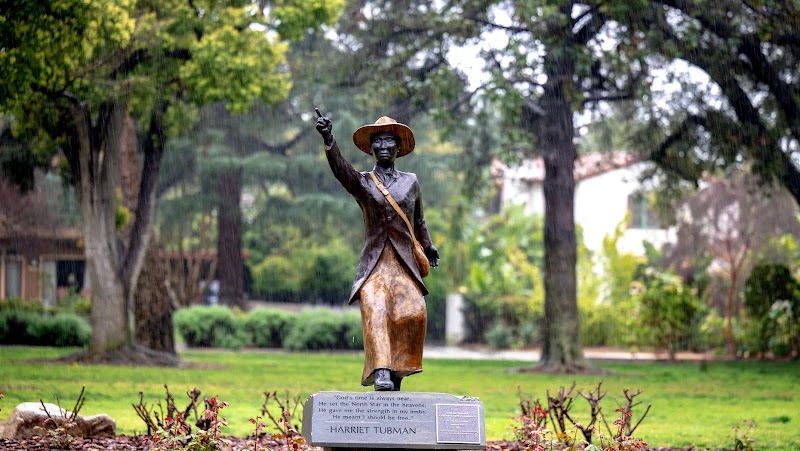 Statue of Harriet Tubman