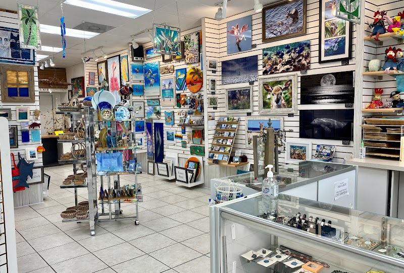 Artists In Paradise Gallery