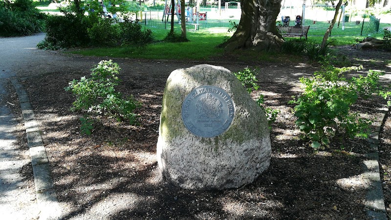 Queen Elizabeth II Field