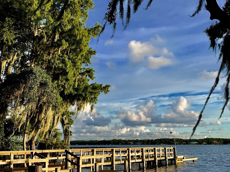 Lansbrook Lakefront Park