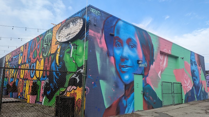 Electric Avenue Art Alley