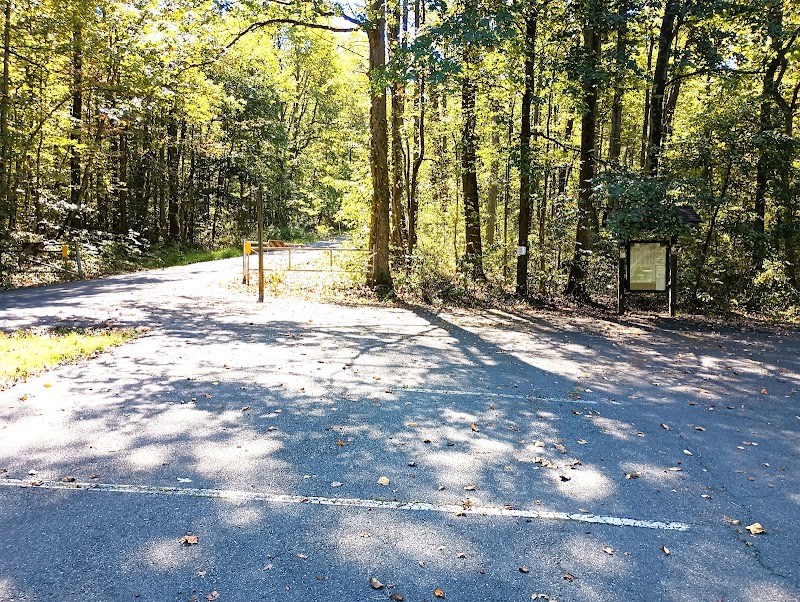 Horseshoe Trail Fire Tower Parking Lot
