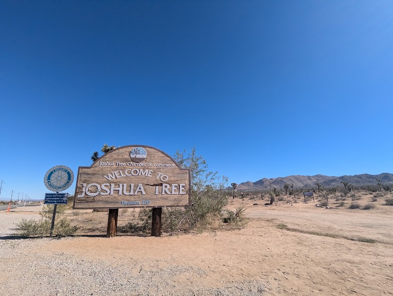 Welcome To Joshua Tree sign