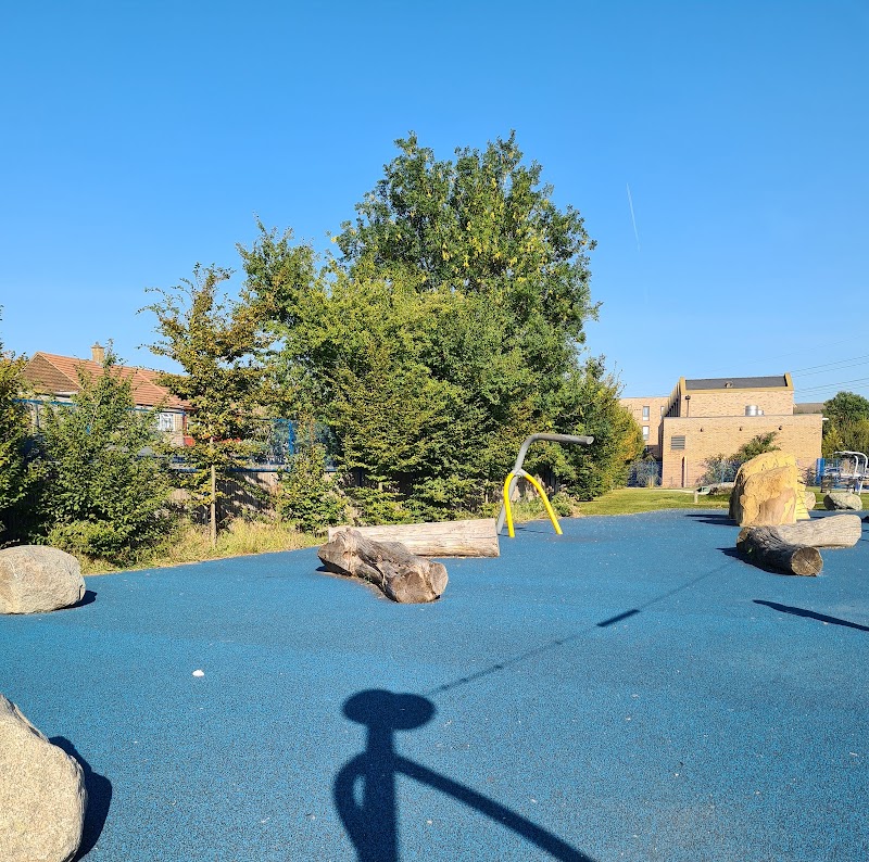 Thames View Open Space