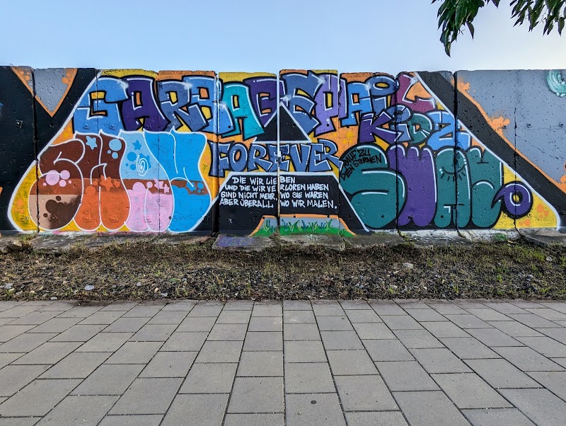 Graffiti-Kunst am Hafen