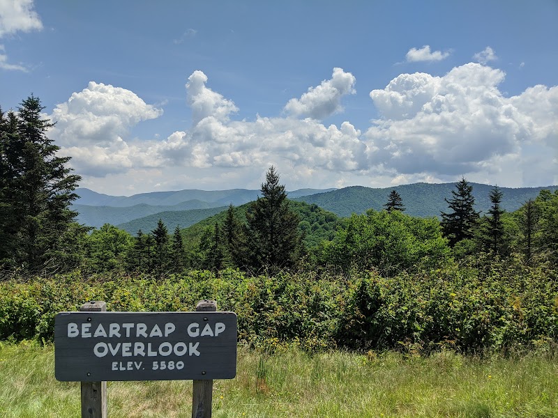 Beartrap Gap Overlook