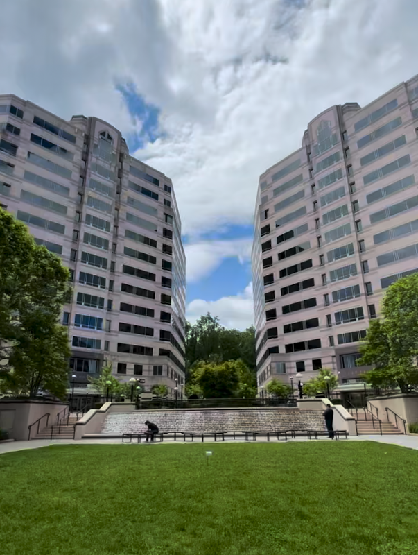 Plaza America Waterfall Cascade