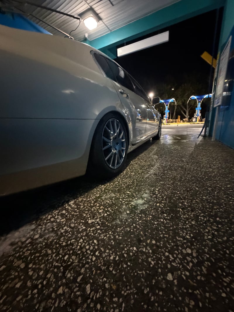 Orlando Night Car Wash Bay