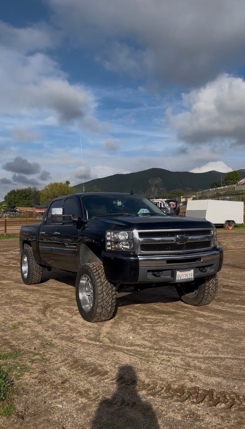 Ontario Foothills Open Lot