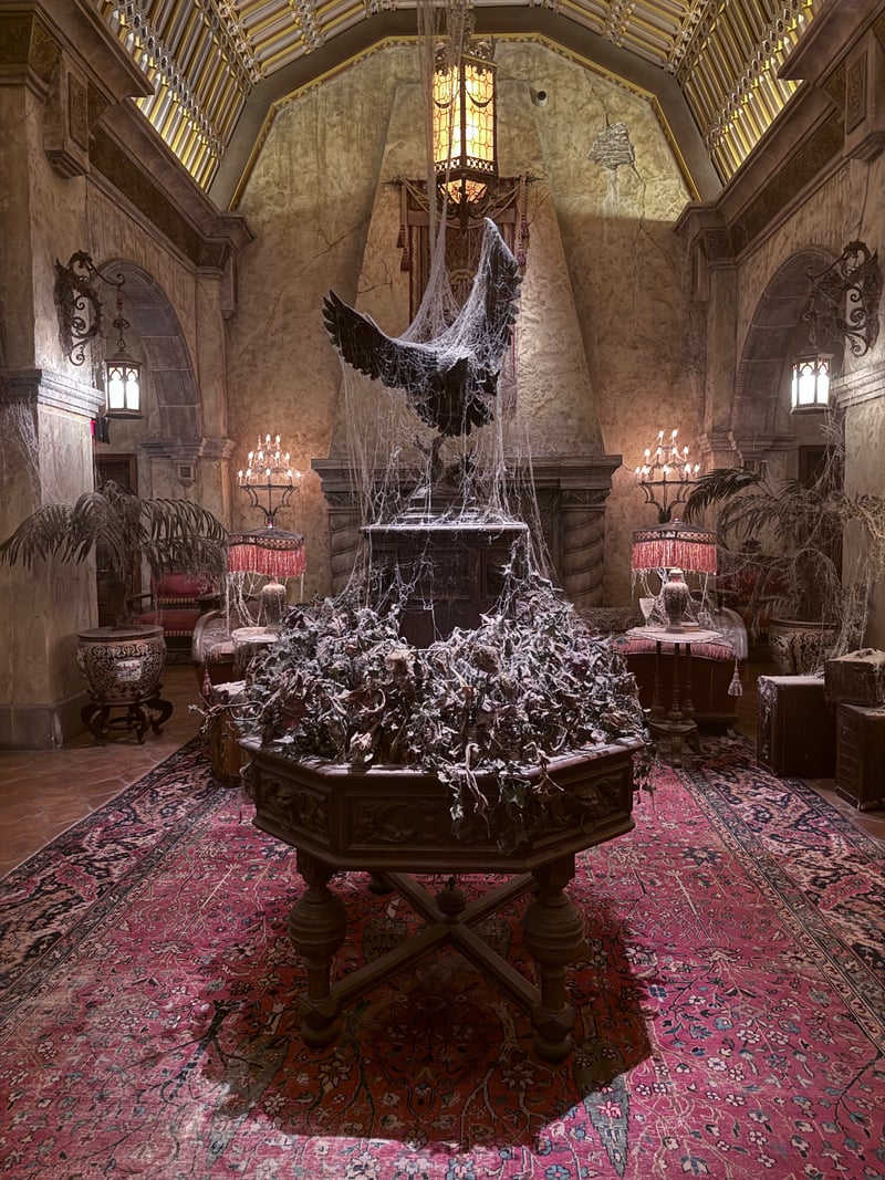 Hollywood Tower Hotel Lobby