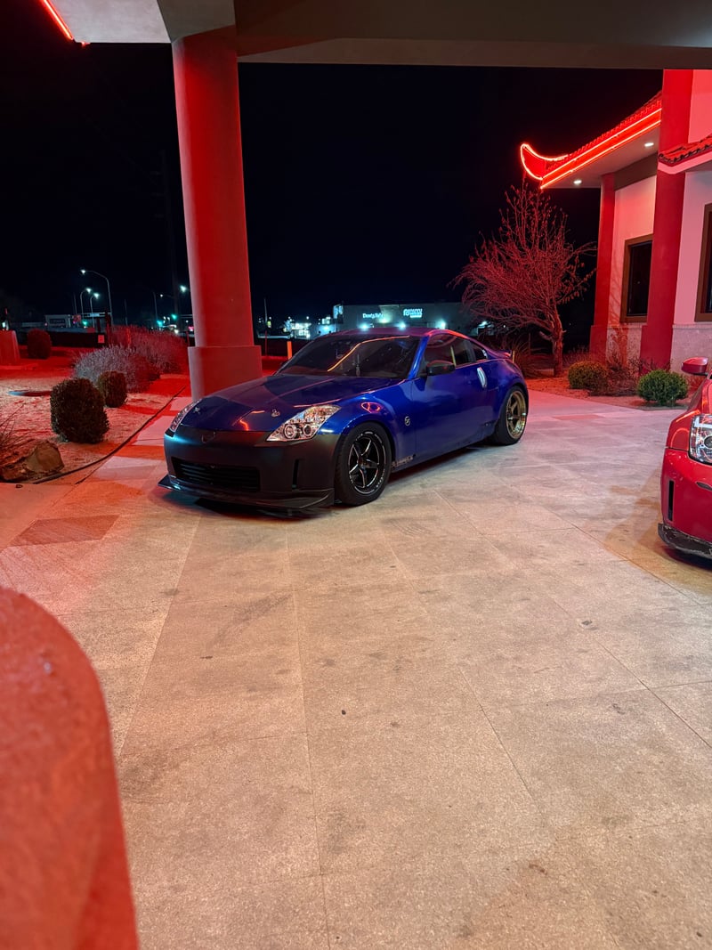 Coors Blvd Neon Driveway