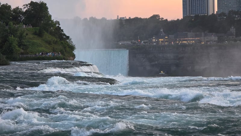Niagara Falls - Horseshoe Falls View