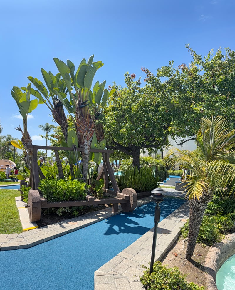Boomers Vista Mini Golf