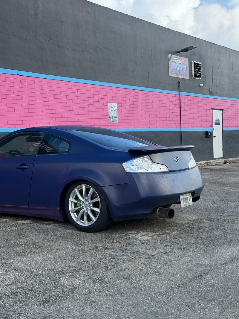 Tropical Glitz Hialeah