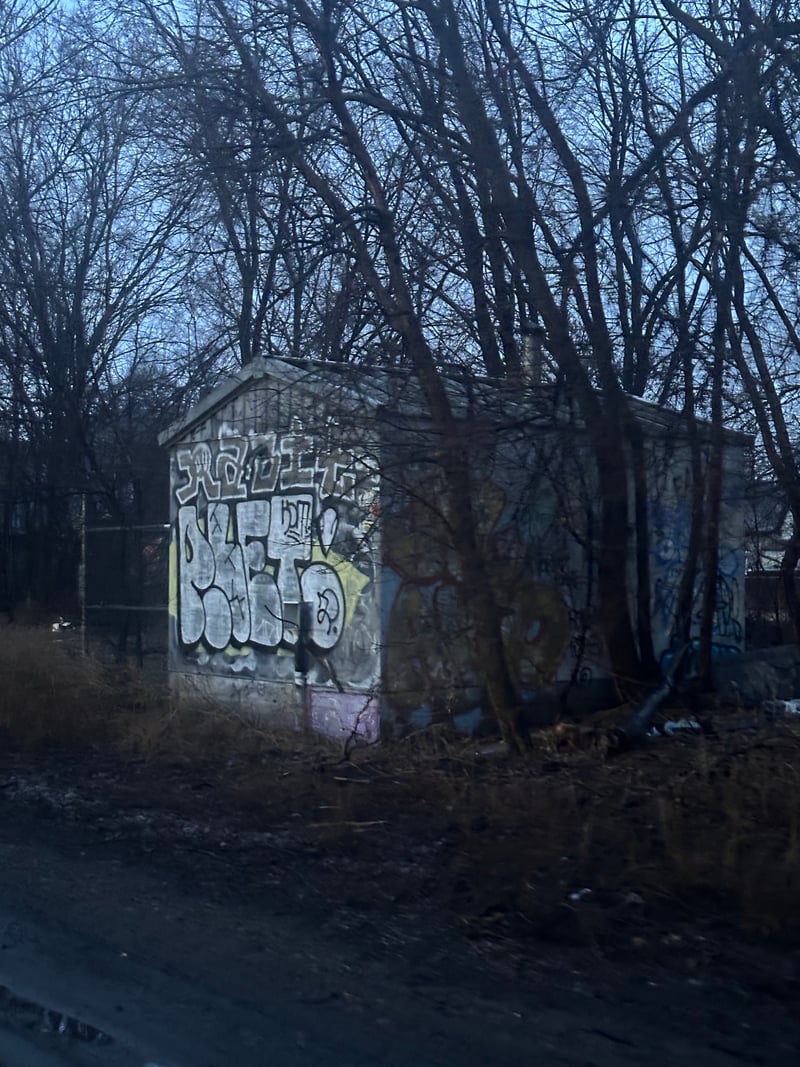 Marcy-Holmes Graffiti Shack