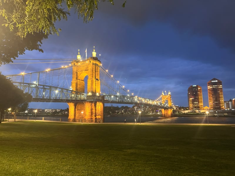 Smale Riverfront Park & Roebling Bridge