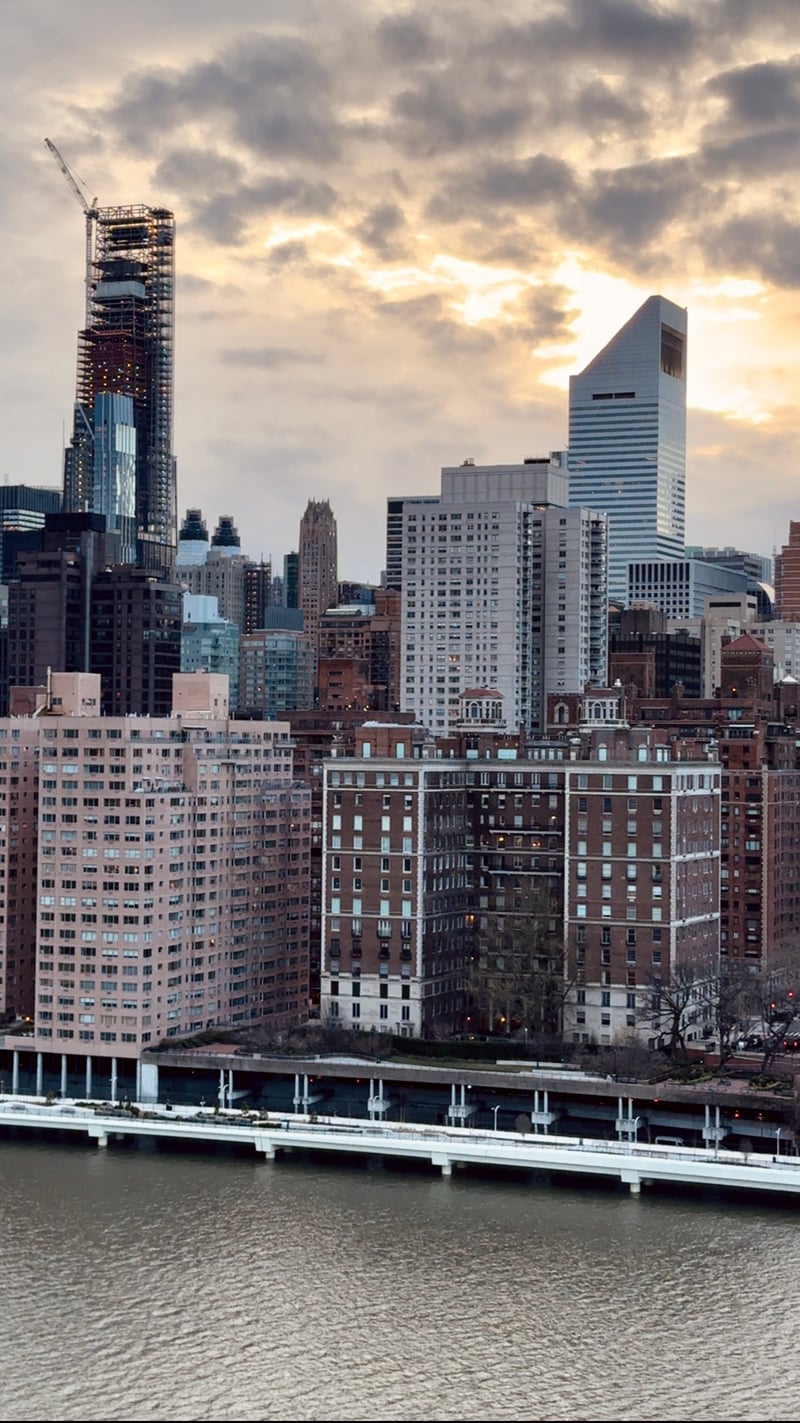 Midtown Manhattan Skyline from East River