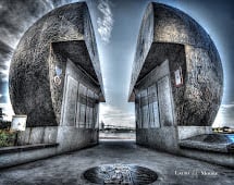 World War II Monument (The Cracked Earth)