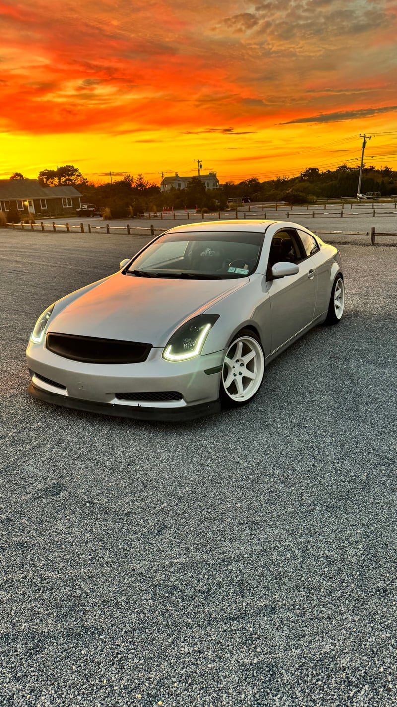 Dune Road Beach Parking
