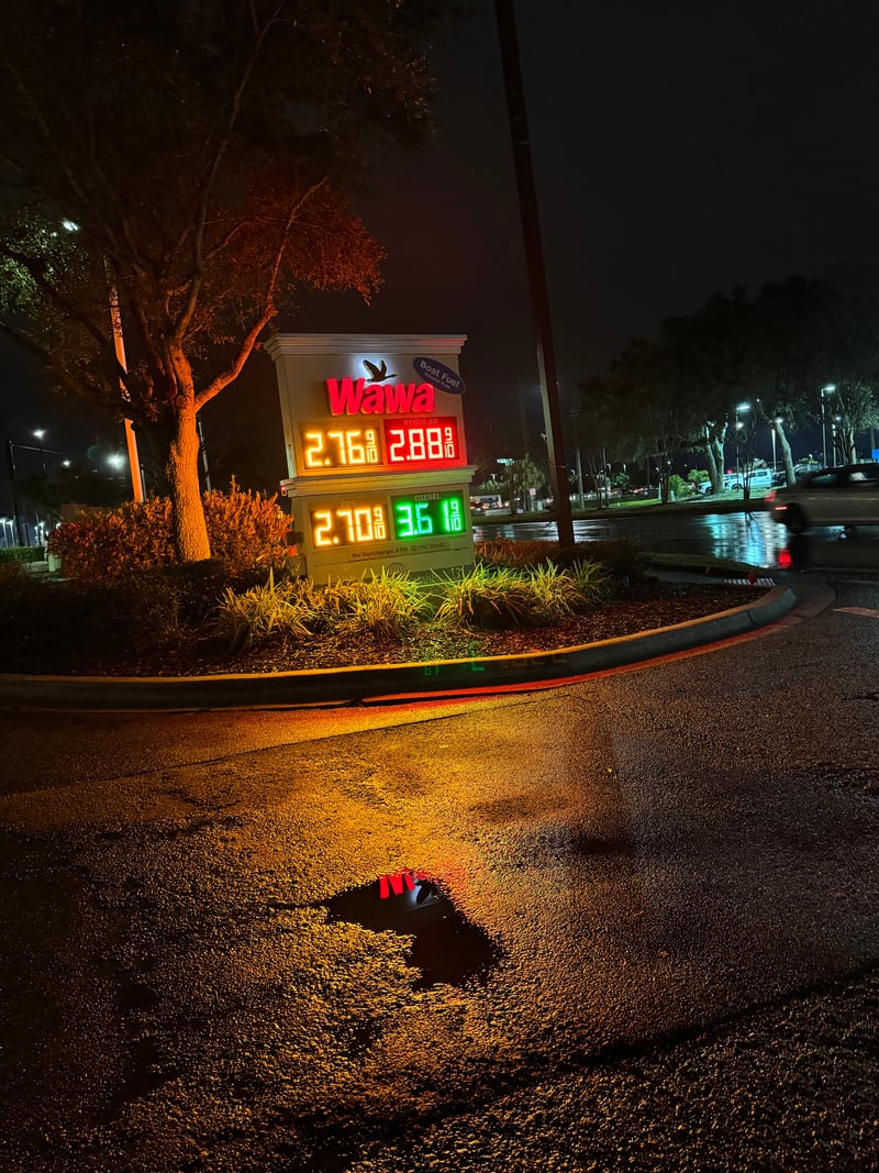 Lee Vista Wawa Nightscape