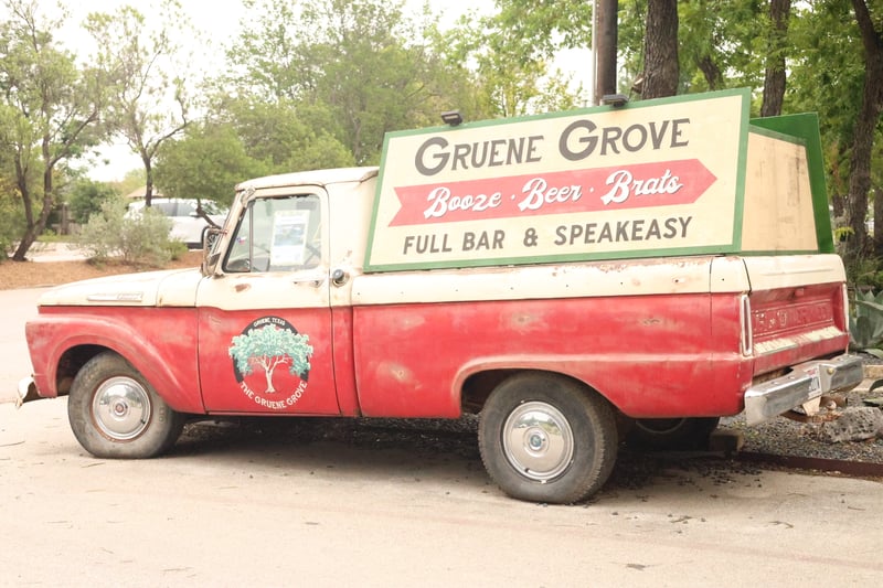 Gruene Grove
